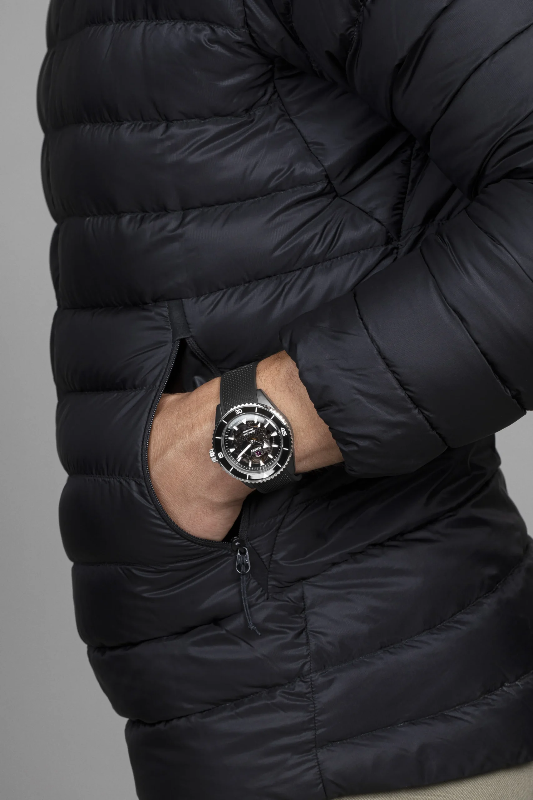 Rado Captain Cook High-Tech Ceramic