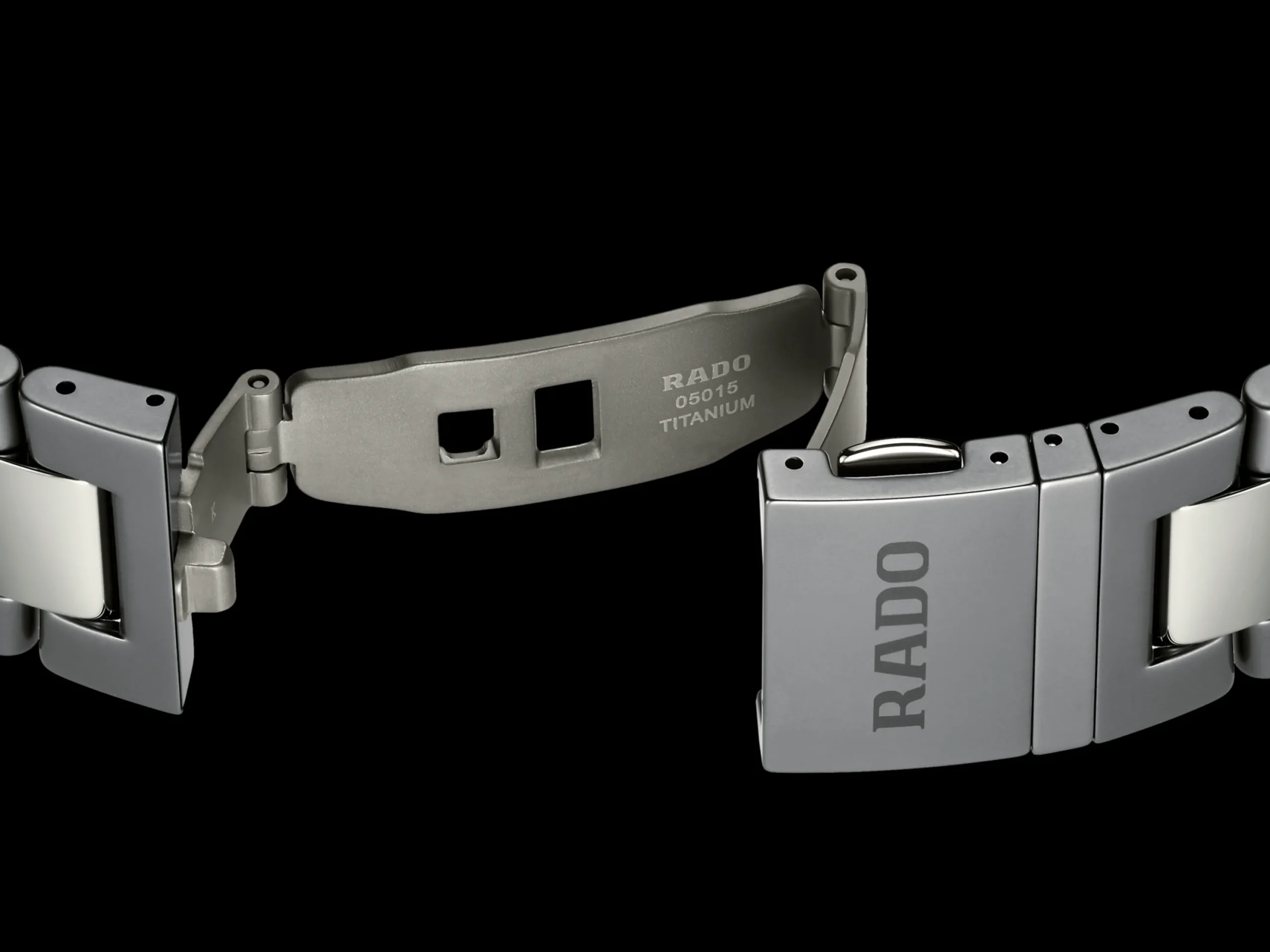 Rado Captain Cook High-Tech Ceramic Skeleton