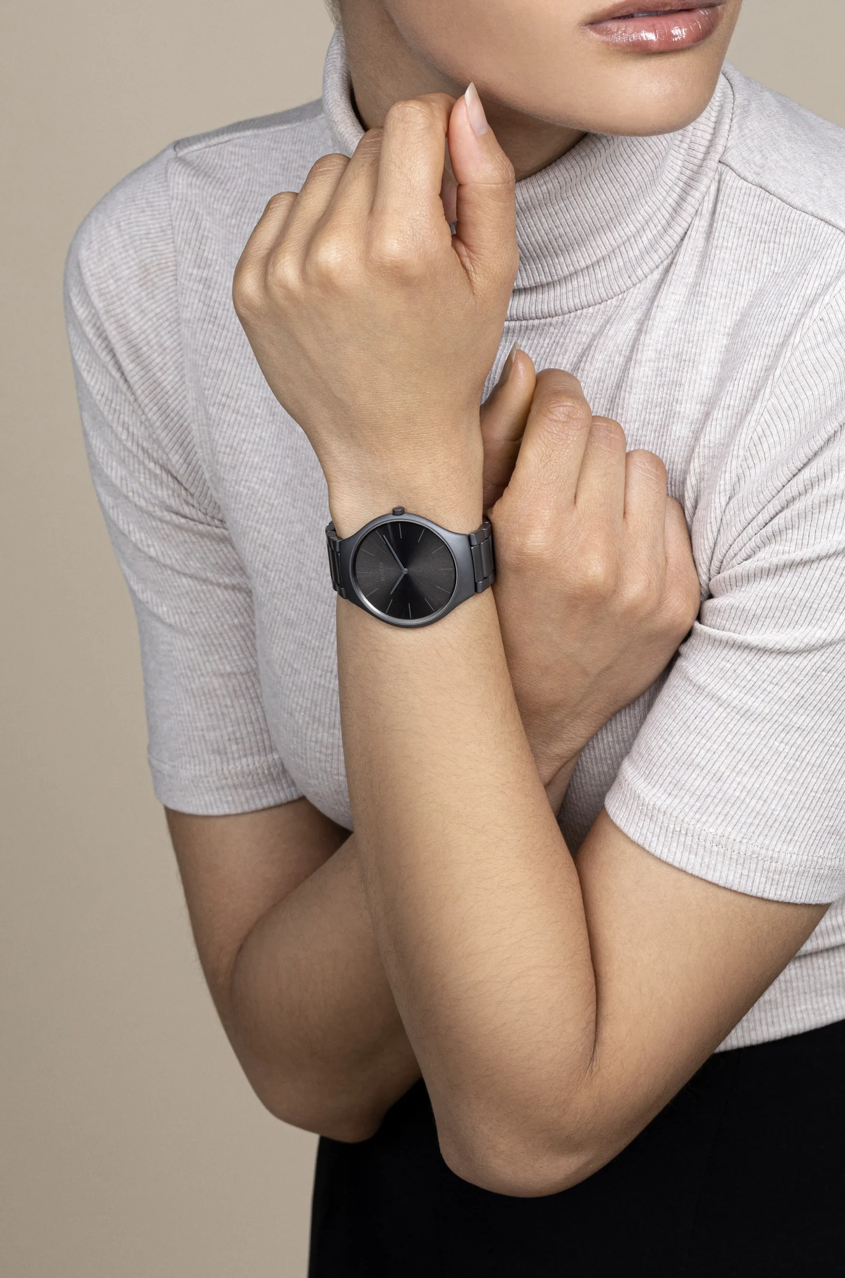 Women Rado True Round Thinline Les Couleurs™ Le Corbusier Iron grey 32010