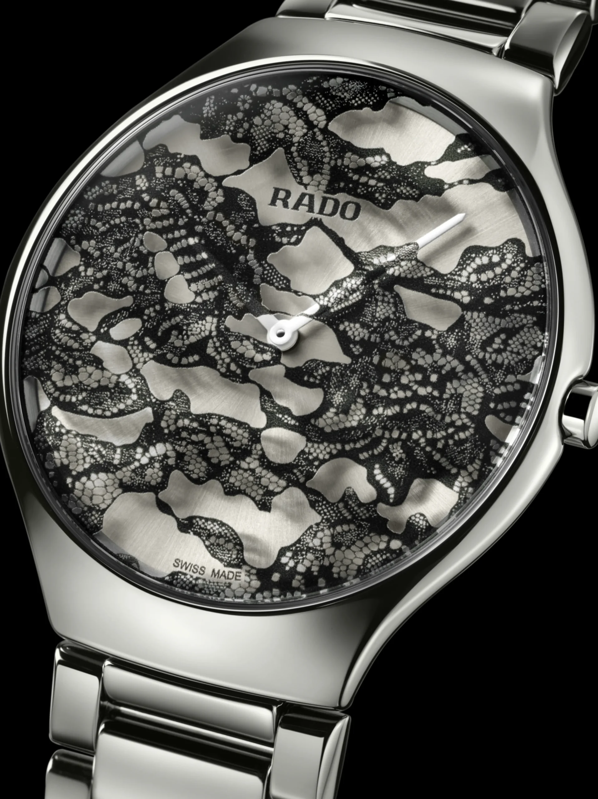 Women Rado True Round Thinline x Raquel Orozco