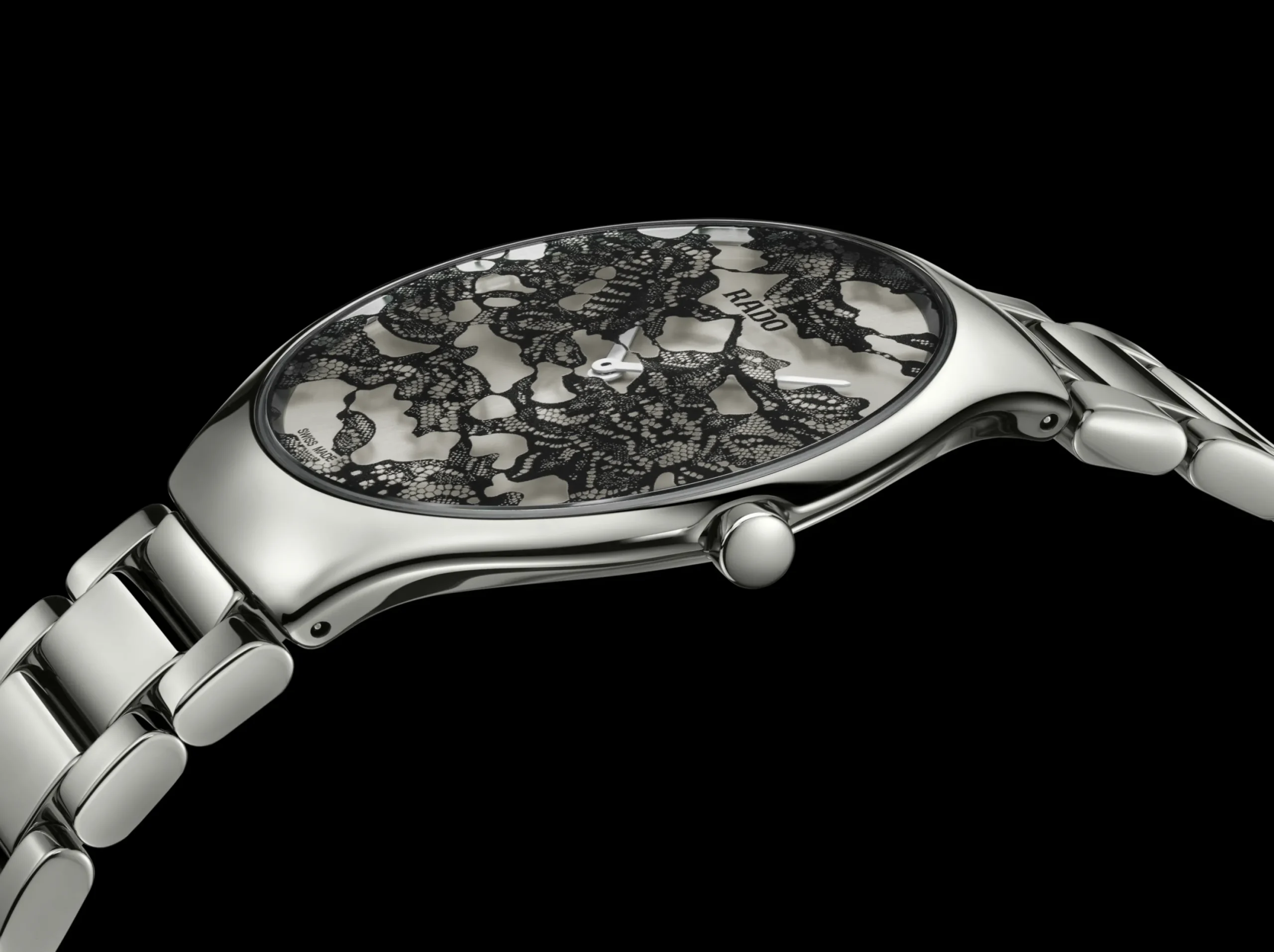 Women Rado True Round Thinline x Raquel Orozco
